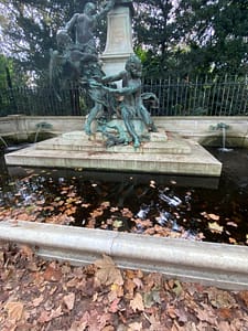 La fontaine au jardin du Luxembourg