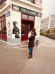 Chez Gladines avec bébé à la Butte aux Cailles