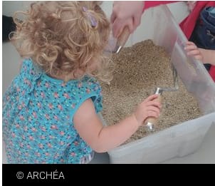 les tout petits au musée Archea